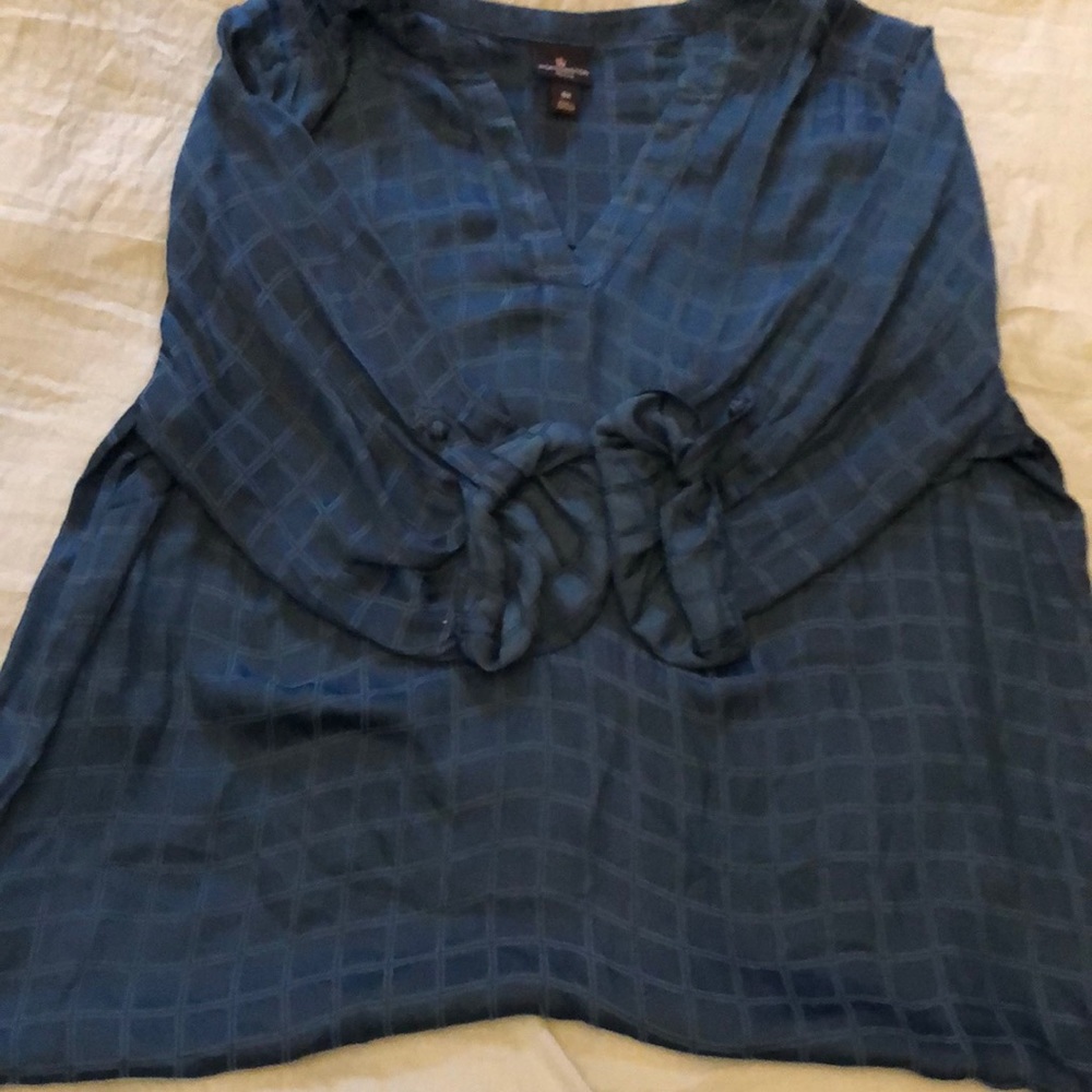 Lightweight 3/4 blouse!